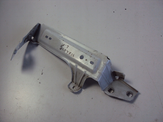 фото №1, Кронштейн крила лівий перед alfa romeo stelvio