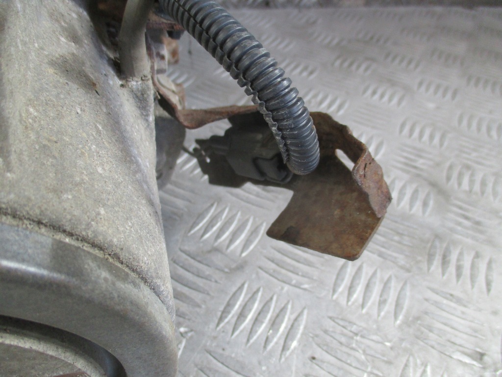 фото №8, Мост дифференциал задняя peugeot 4007 07-12r. 4x4 t02gs2380 2,352