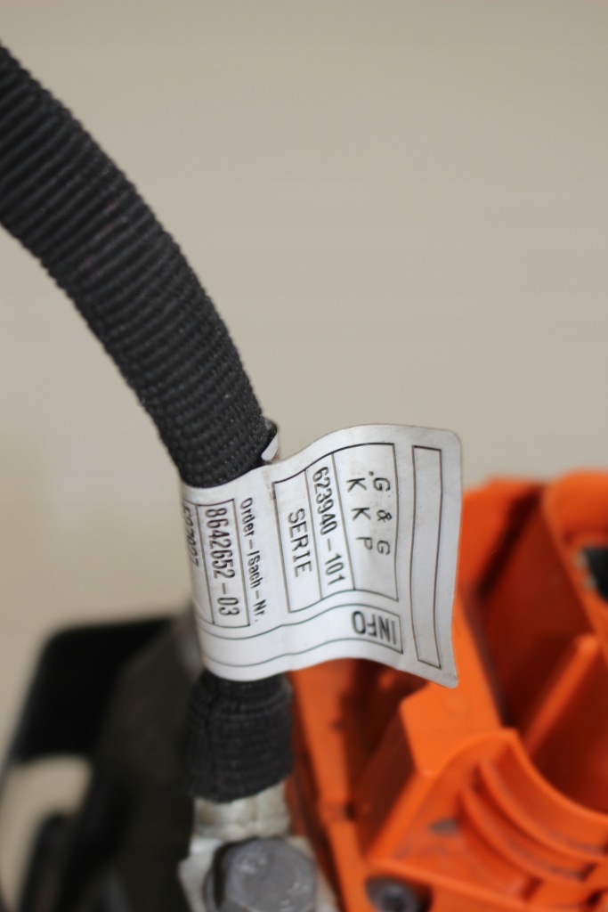 Bmw g30 инвертор преобразователь напряжения 9798799 Доставка