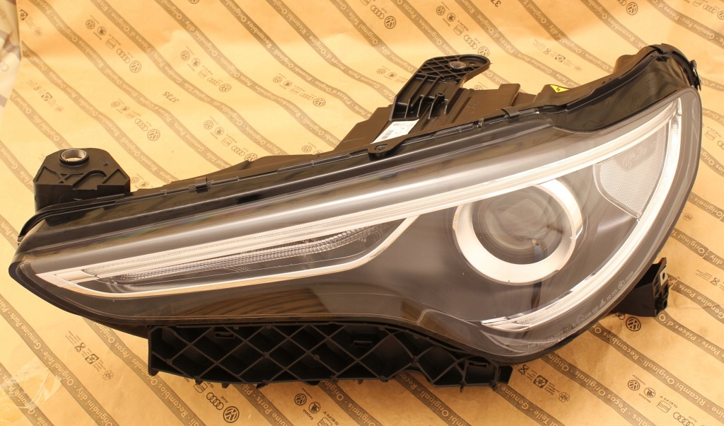 фото №1, Alfa romeo stelvio 16-23 лампа bi-xenon led kpl 50563962