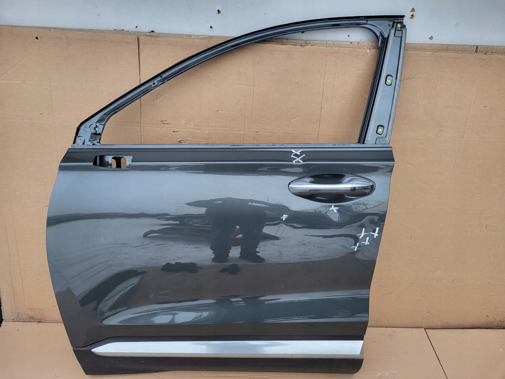 фото №1, Hyundai santa fe iv 4 18- дверь передние левая перед молдинг ручка