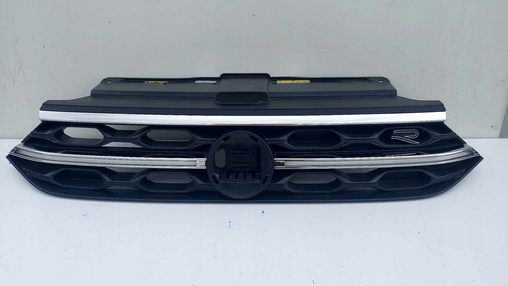 фото №1, Vw t-roc 2ga lift r-line решітка радіатора решітка радіатора перед світлодіоди 2473