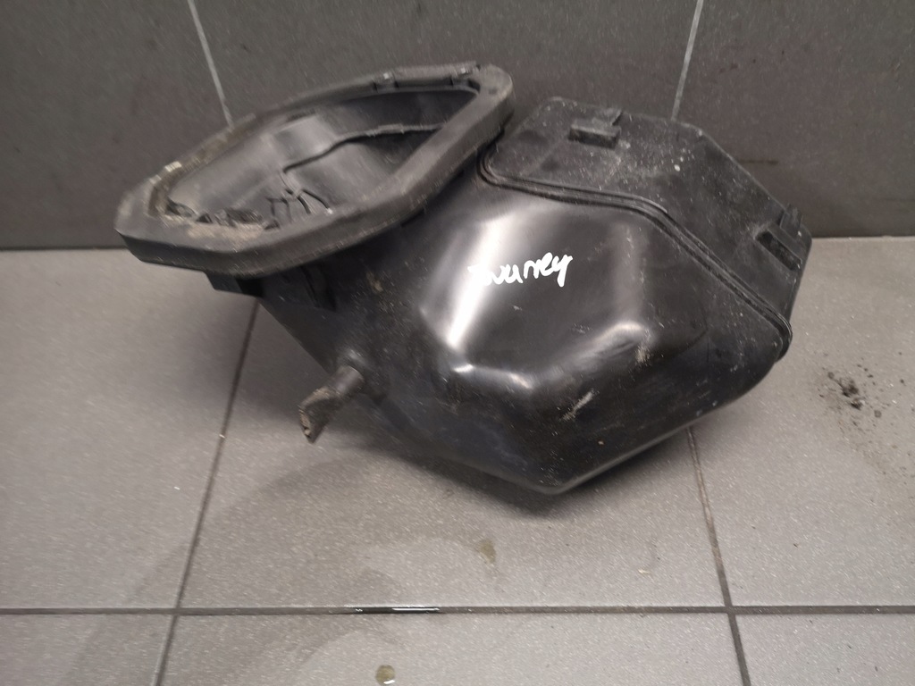 фото №7, Канал воздуха корпус vw touareg 7l0819049a