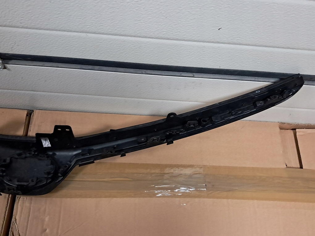 фото №14, Corolla e21 xii sedan 18- лампа правая левая перед линза euro решётка радиатора решётка радиатора