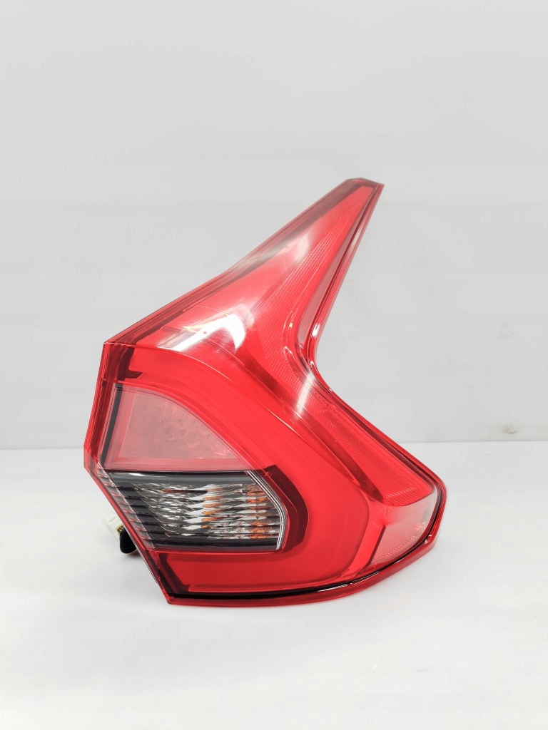 фото №2, Mitsubishi eclipse cross права лампа задня led eu !