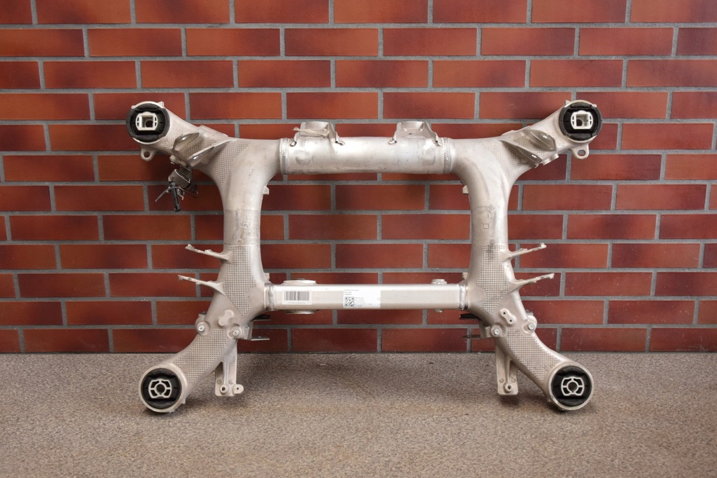 фото №1, Подрамник подрамник подрамник задняя bmw 5 g30 280km