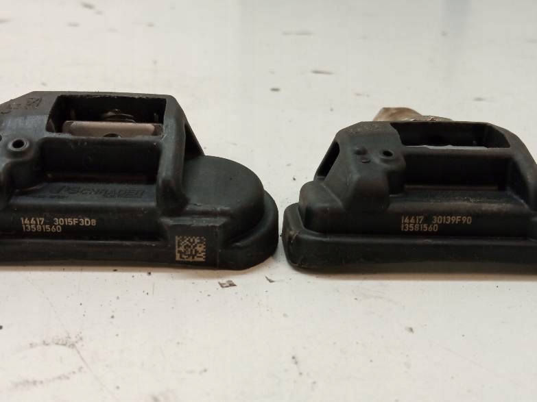 Датчик датчик комплект  4 szt 13581560 14417-3015db50 opel astra iv 2009- j с Разборки