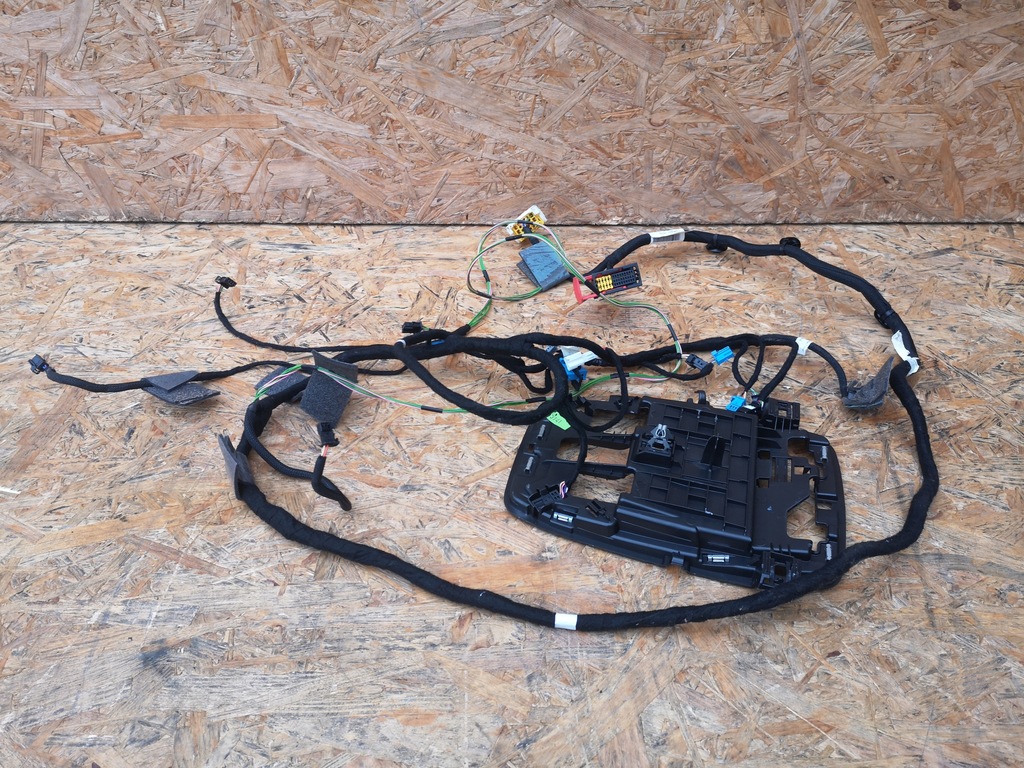 фото №1, Peugeot 208 ii электропроводка потолочный