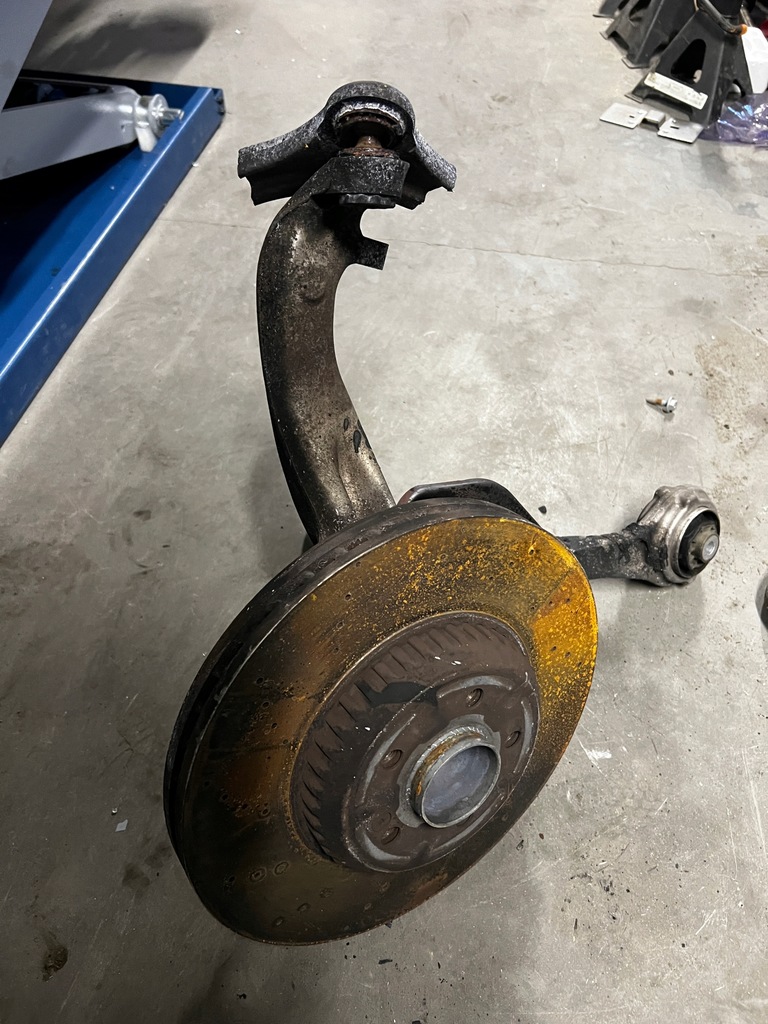 фото №1, Поворотний кулак підвіска перед правий права mercedes c-klasa w206 2wd rwd