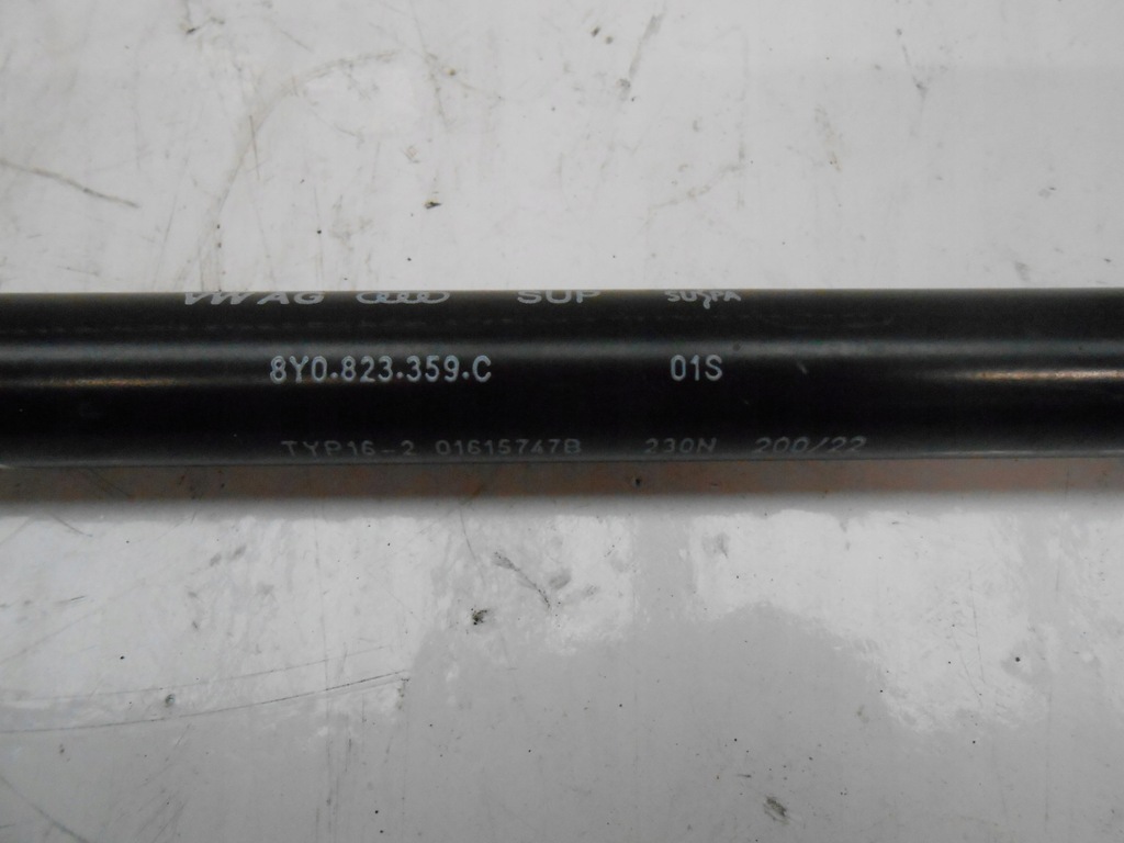 фото №9, Audi a3 8y привод капот амортизатор 8y0823359c