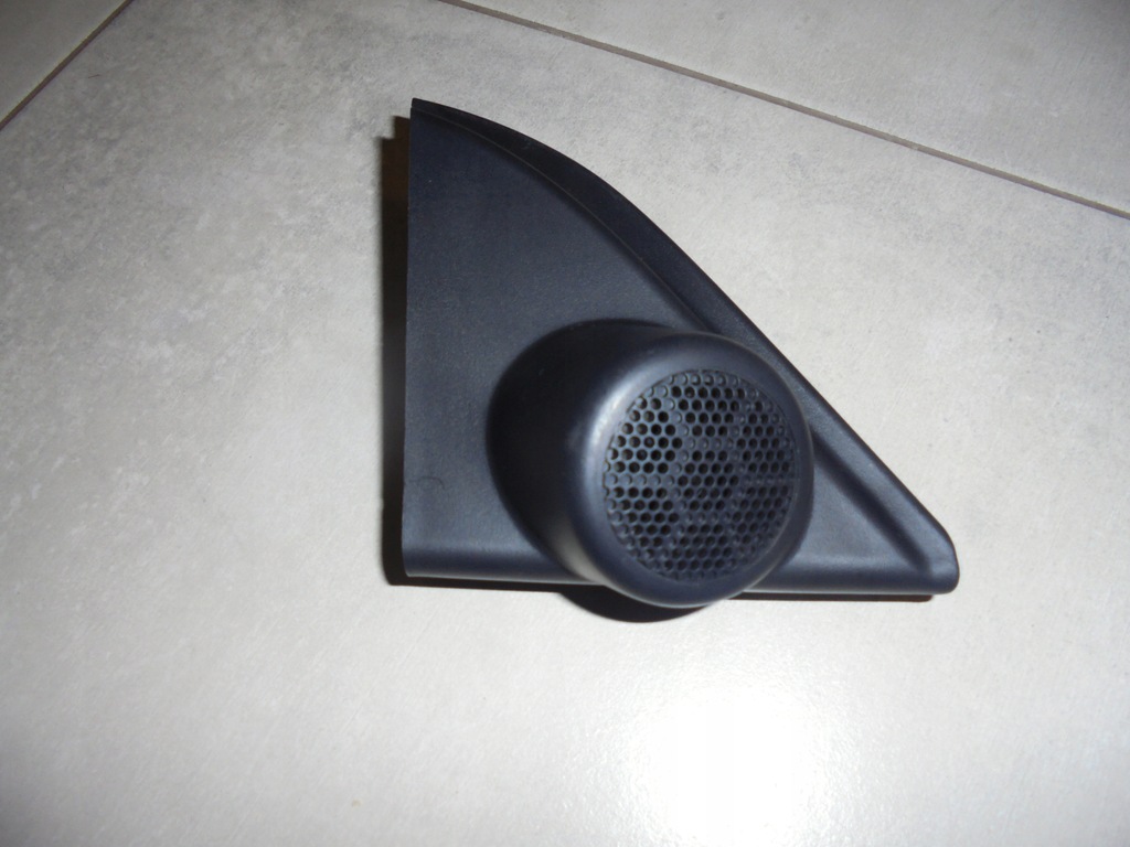 фото №1, Заглушка динамика правая toyota corolla e16 13-19r