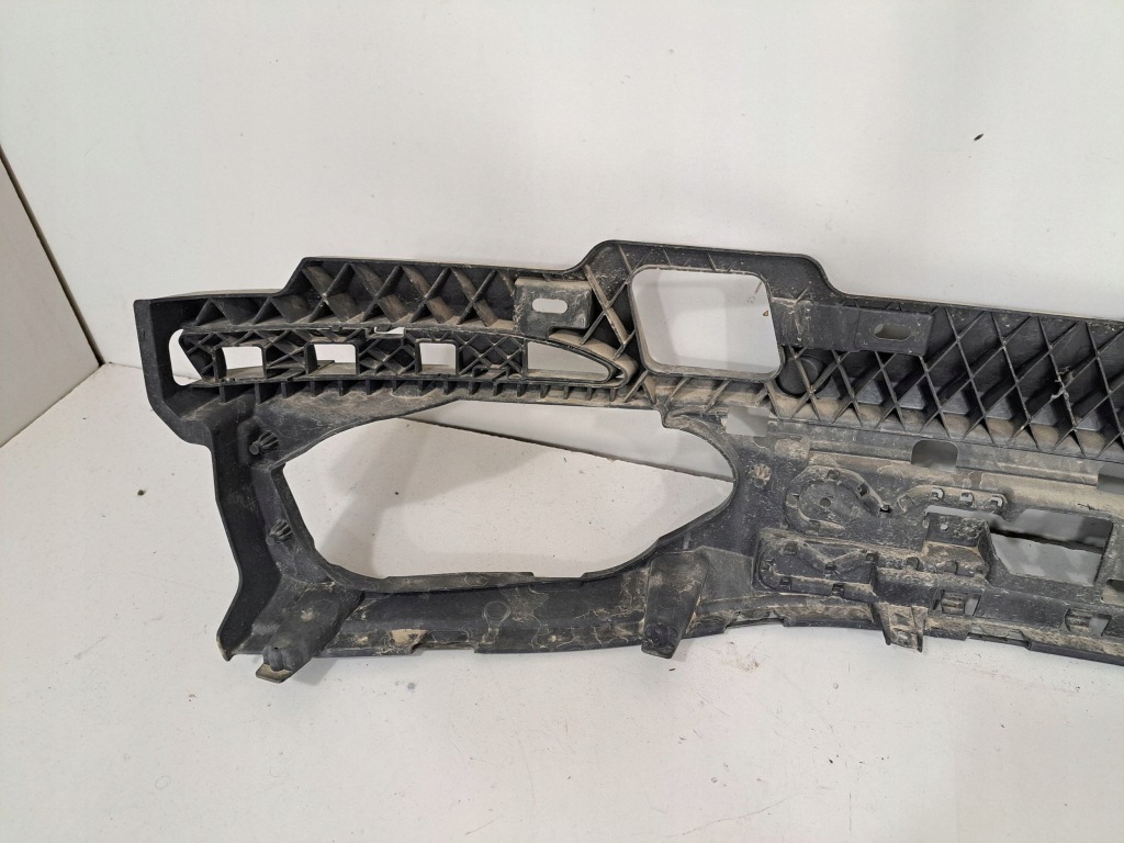 Bmw 7 g11 g12 2017 с задний кронштейн / кронштейн бампера заднего с Разборки