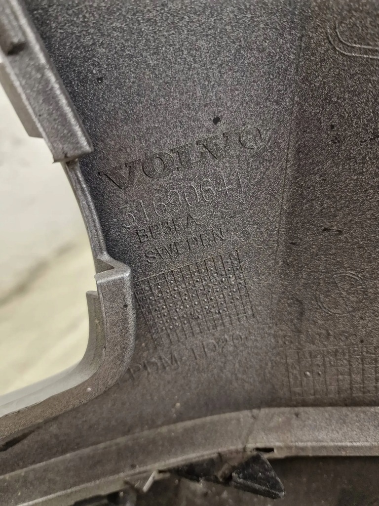 фото №13, Бампер перед передній перед volvo xc90 ii lift 20- r-design 31690641