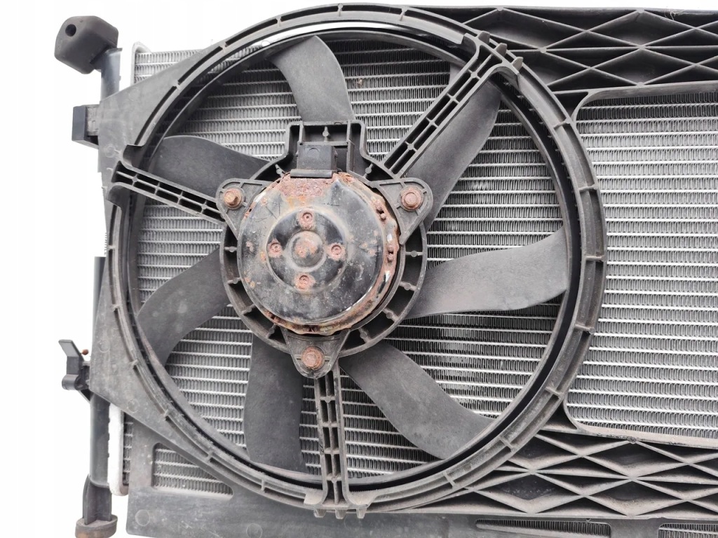 Mini mini накладка вентилятора радиатора cooper бензин 85kw 116 hp 2008 Цена