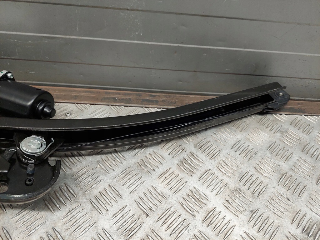 фото №10, Chrysler pacifica 68186017afa левая другое