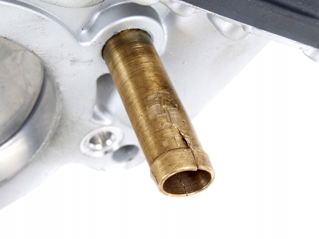 фото №8, Дроссельная заслонка bmw i12 i8 b38 7629908