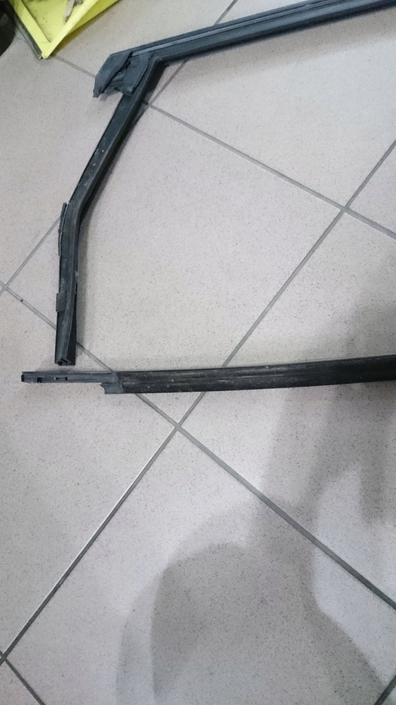 фото №6, Lincoln mkc прокладка стекло с молдинг хром