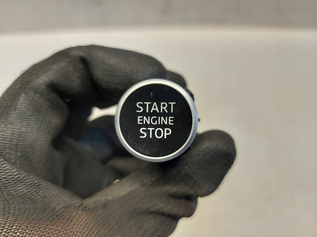 фото №1, Audi a3 8y5 sedan кнопка запуск стоп 83a905217