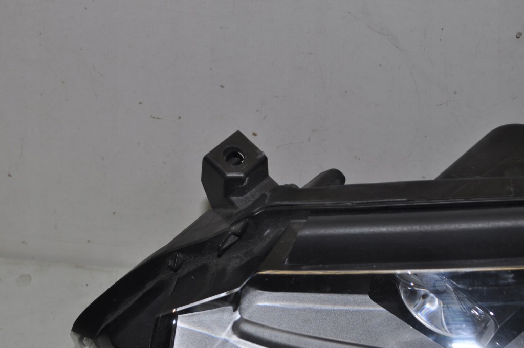 Toyota mirai 2016- фара левая перед full led Недорого