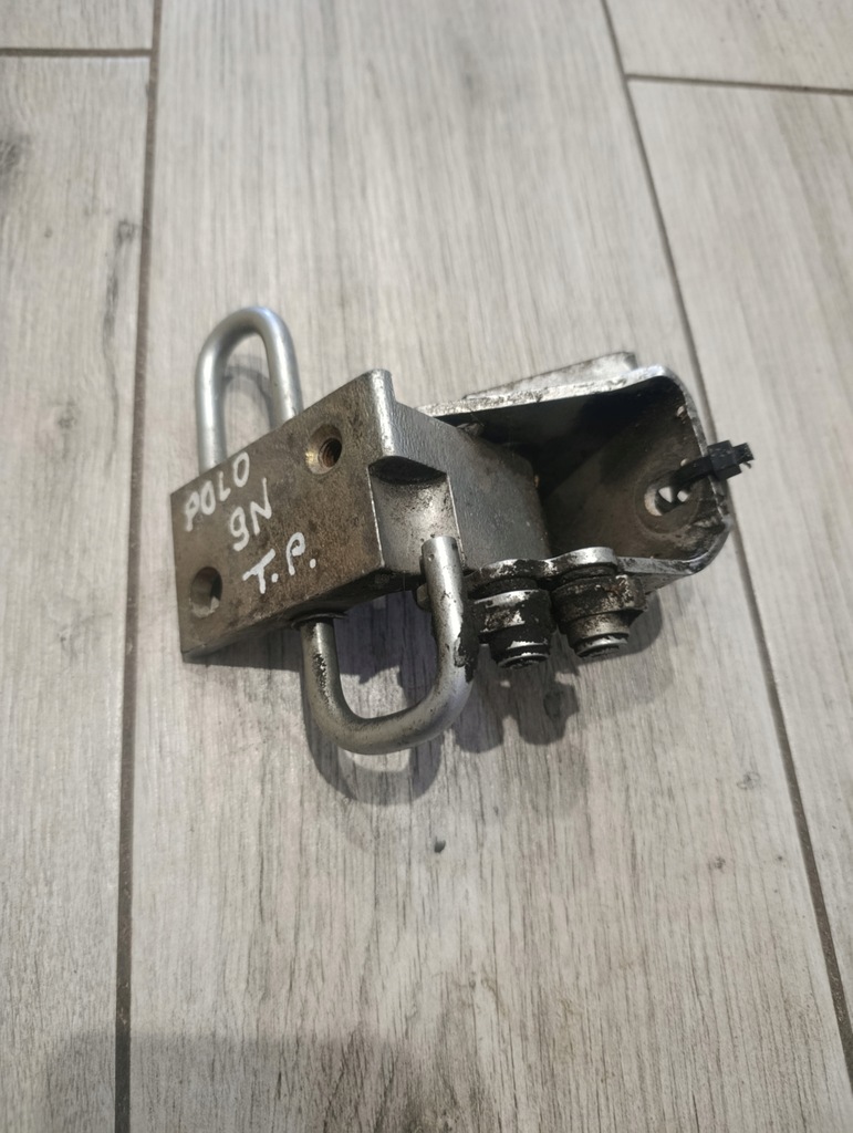 фото №1, #6q4833412# петли дверь задняя правый vw polo 9n