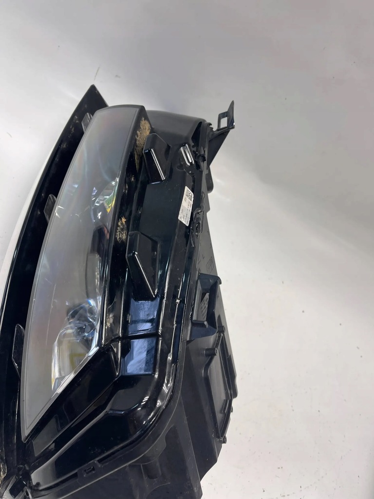 фото №11, Лампа права skoda kamiq 2021 658 658941016b crystal lighthing перед