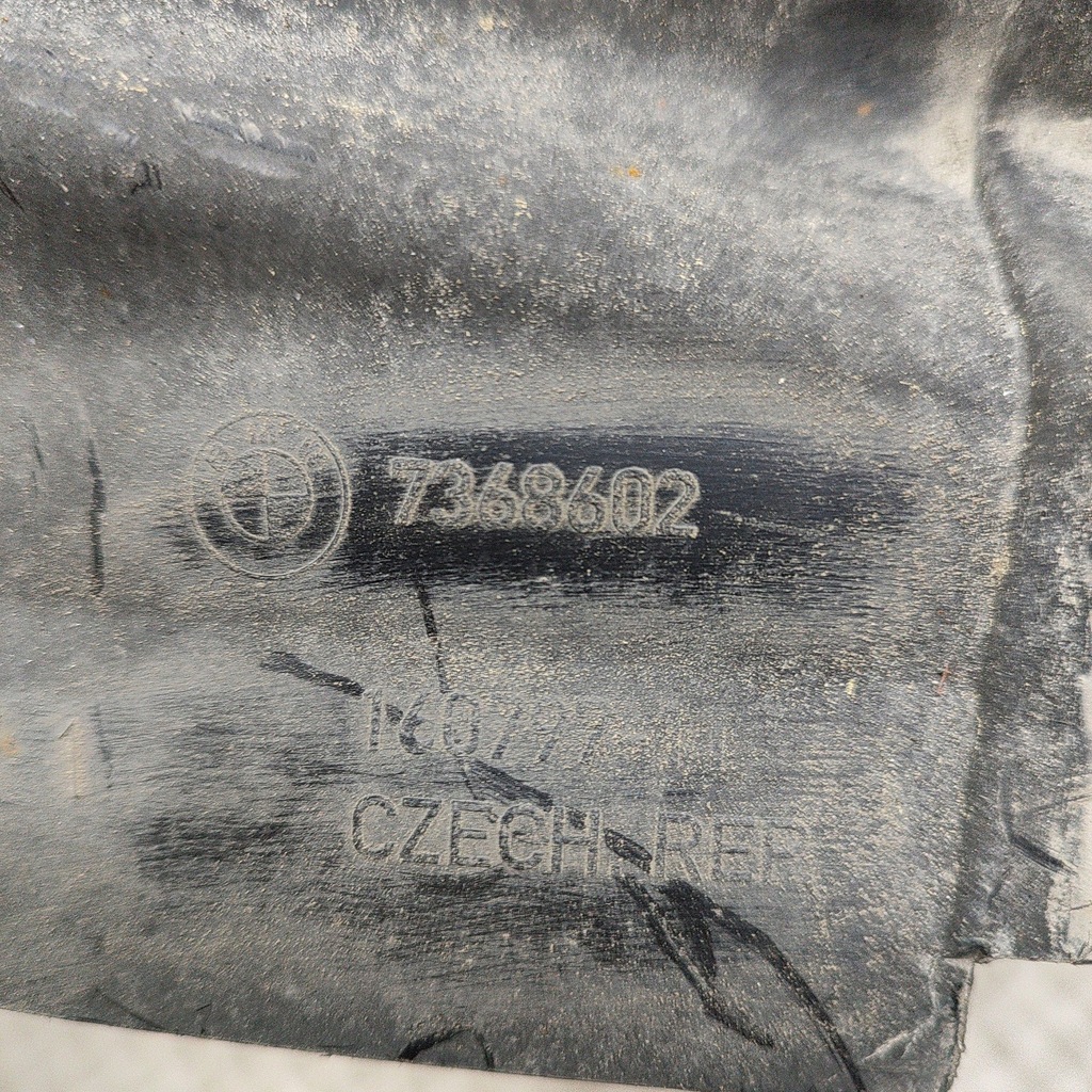 фото №6, Bmw i3 2018 права сторона підкрилок передні