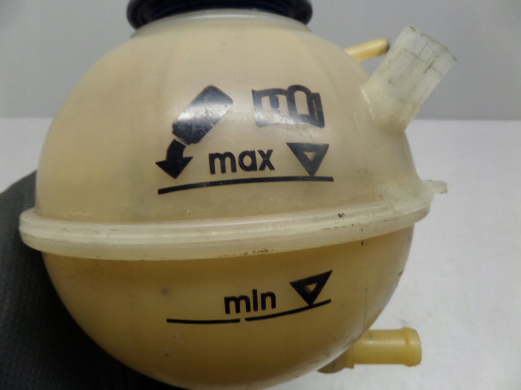 фото №12, Бачок расширительный жидкость audi a3 8l 1.8 t agu 1j0121407