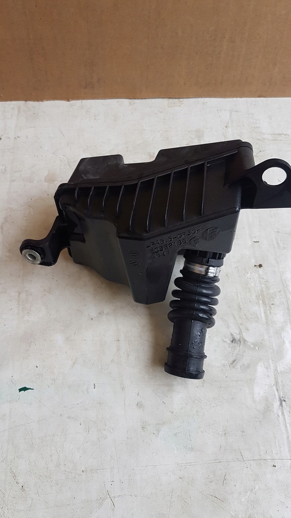 фото №3, Alfa romeo stelvio 2.2 резонатор фільтра повітря