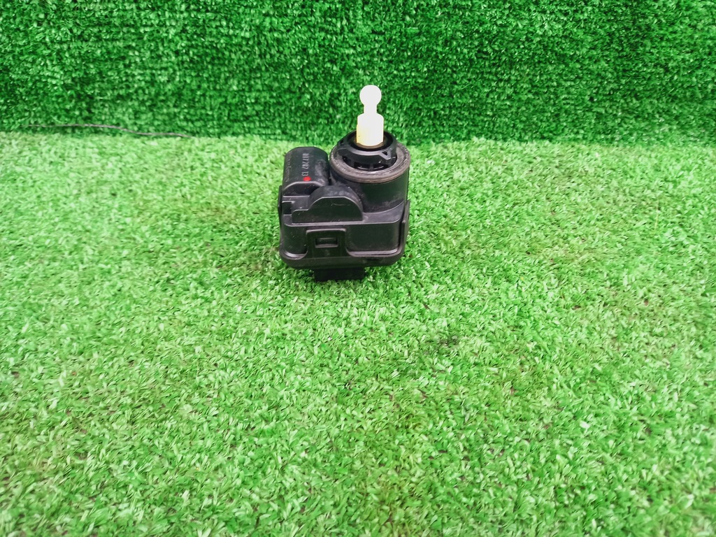 фото №7, Audi a3 8l 96-03 моторчик регулювання лампи фара правий лівий оригінал