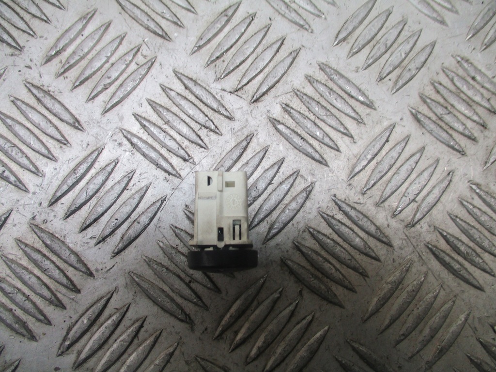 фото №6, Кнопка подогрев задний стекло citroen berlingo i