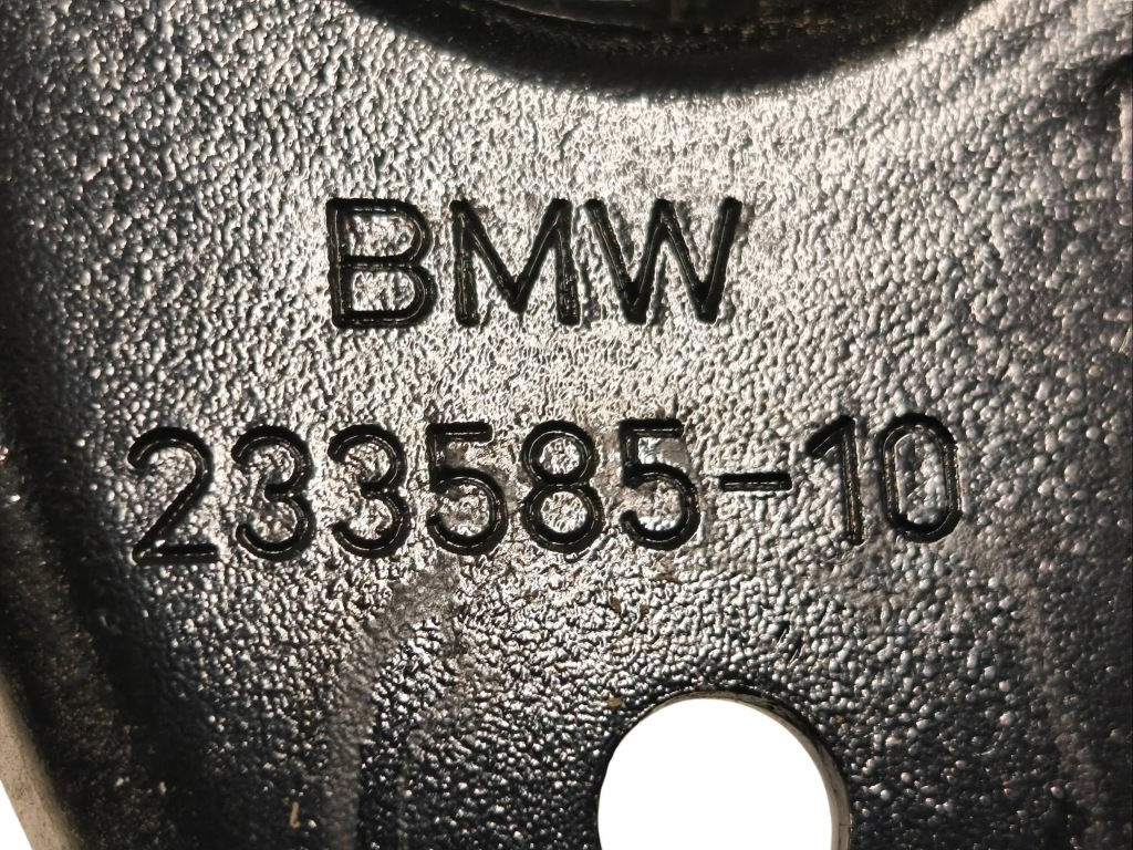 фото №8, Крепление капот bmw i4 23358510