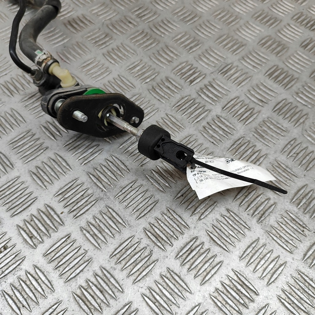 фото №8, Toyota auris e180 2013 привод сцепления / цилиндр сцепления