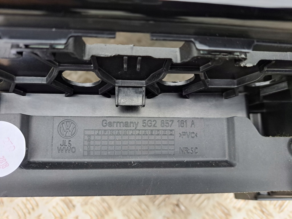 фото №8, Vw golf vii 7 lift htchback 2.0 tdi панель  панель приладів приладова uk