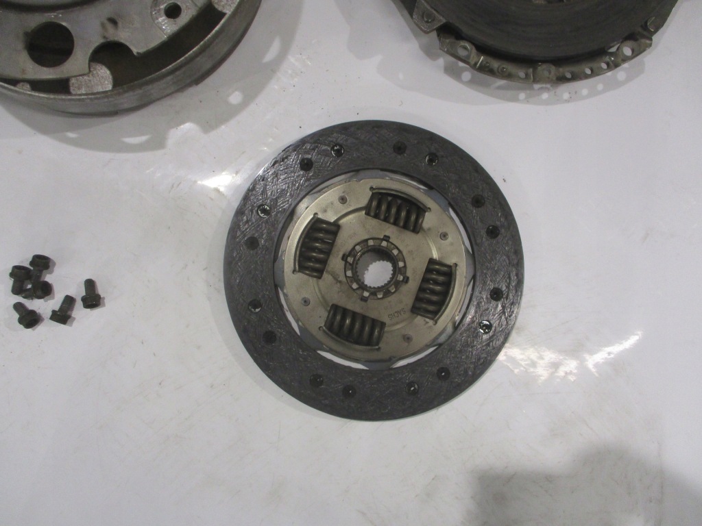 фото №7, Сцепление диск прижим колесо маховик комплект audi a4 b8 2.0 tdi 3082001011