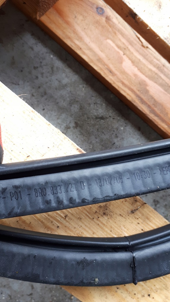 фото №10, Q5 8r прокладка двері кузовна ліва права задня