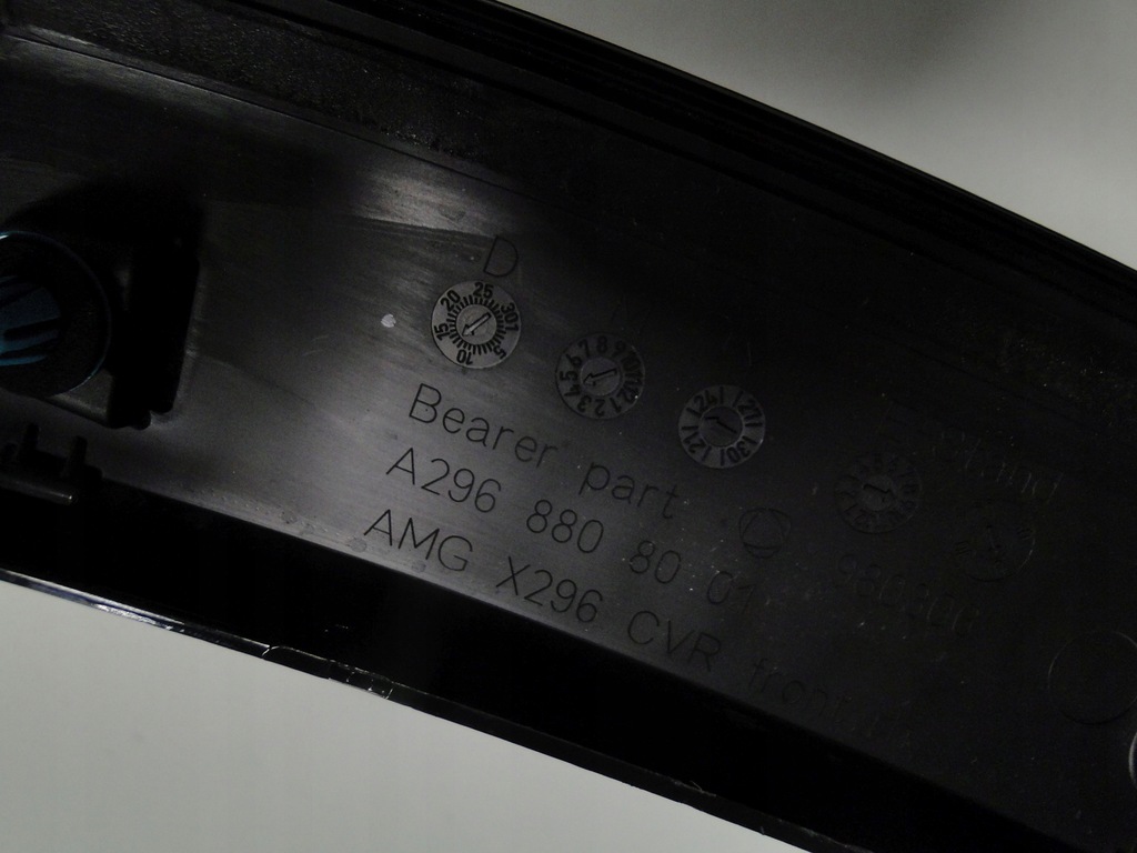 фото №13, Mercedes eqs 296 suv молдинг права передня розширювач крила amg правий