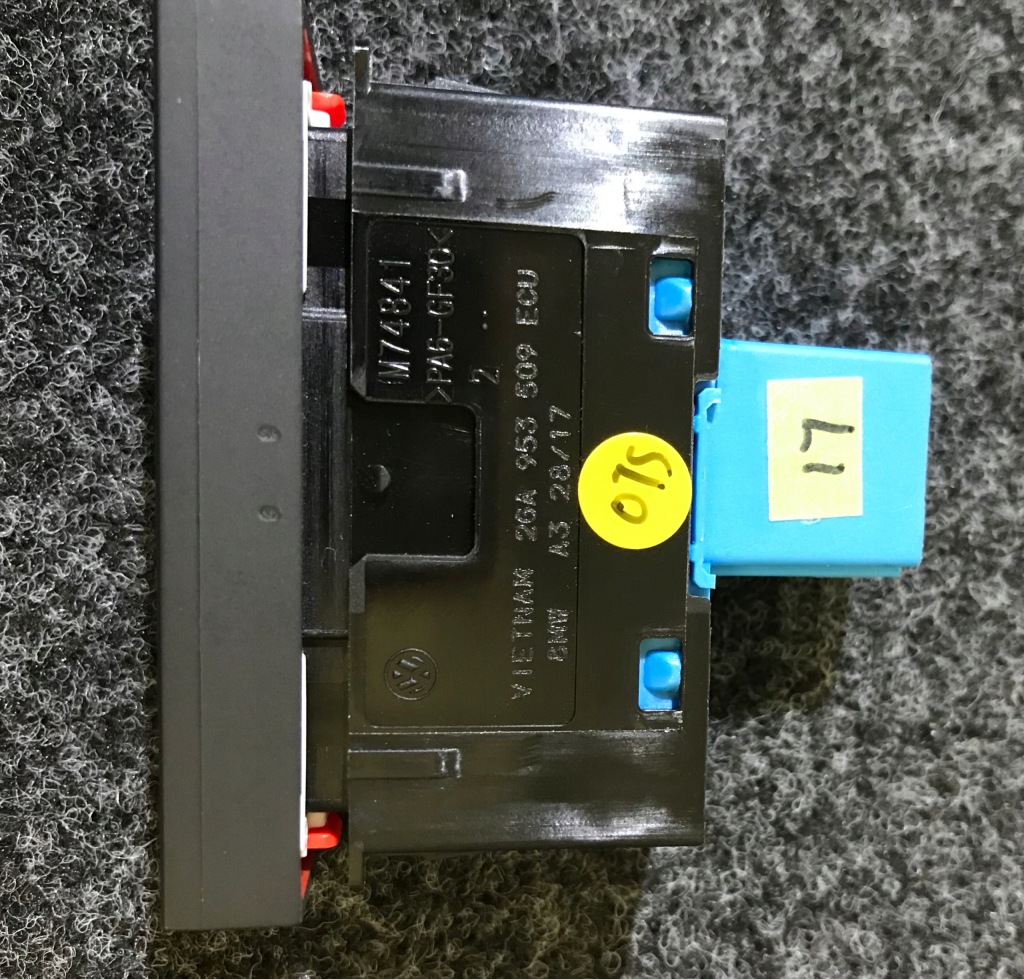 фото №2, Vw t-roc кнопка аварийных 2ga953509