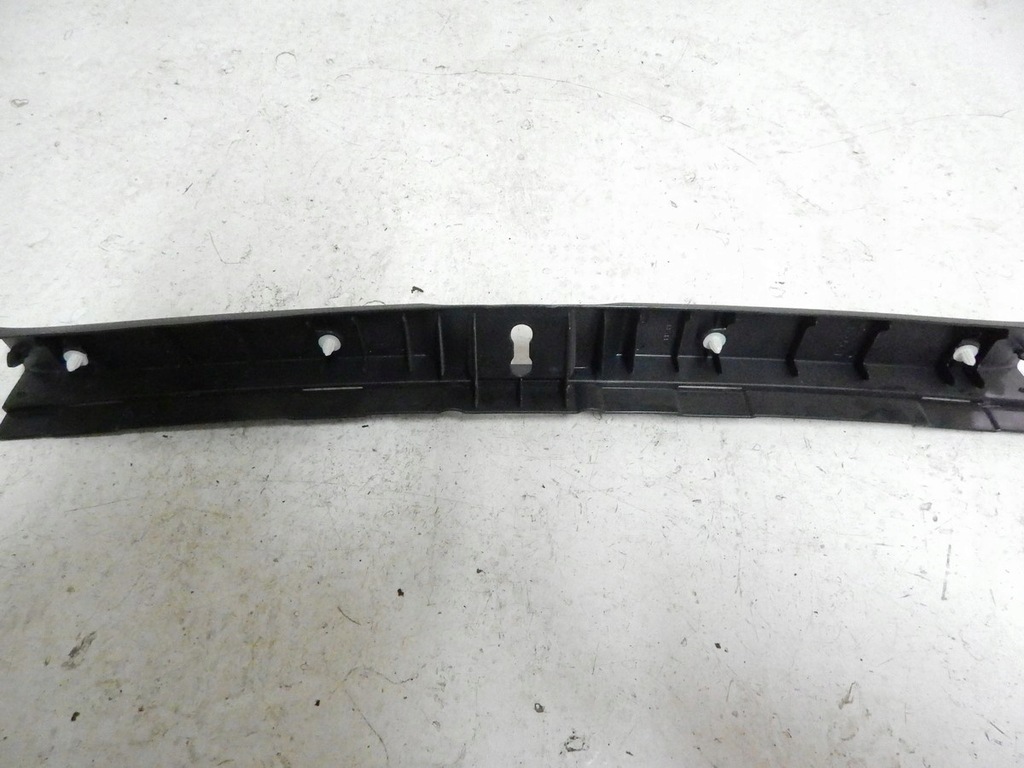 фото №5, Пластик na задний pas toyota corolla verso 04-09