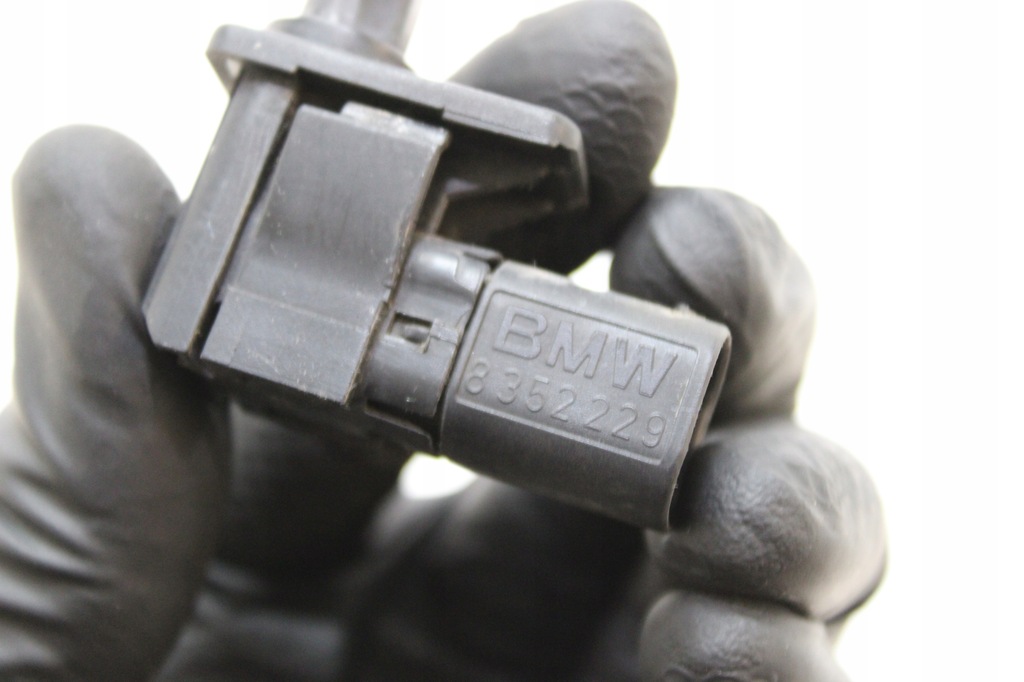 фото №5, Датчик концевой открывания капот двигателя bmw z3 e36 e46 e38 8352229