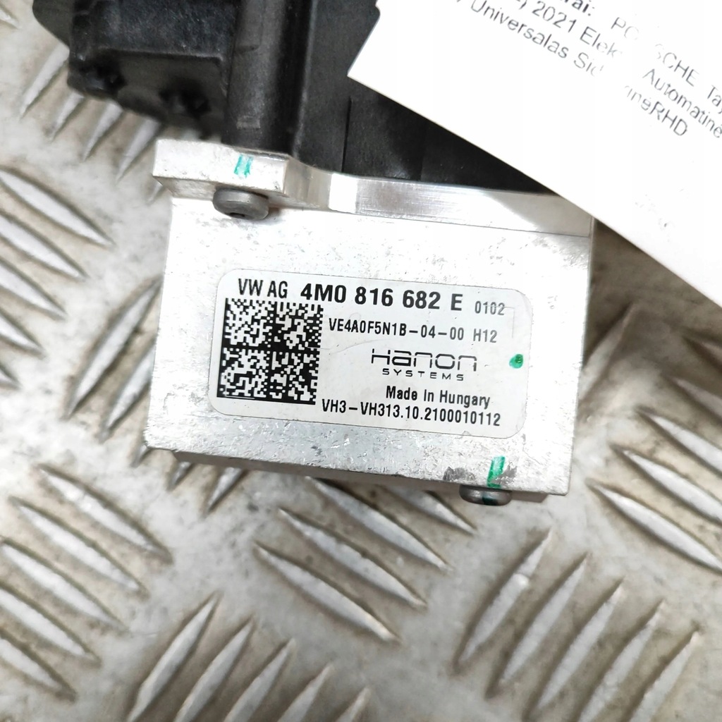 фото №7, Porsche taycan 9j1 2021 клапан расширительный кондиционера a/c