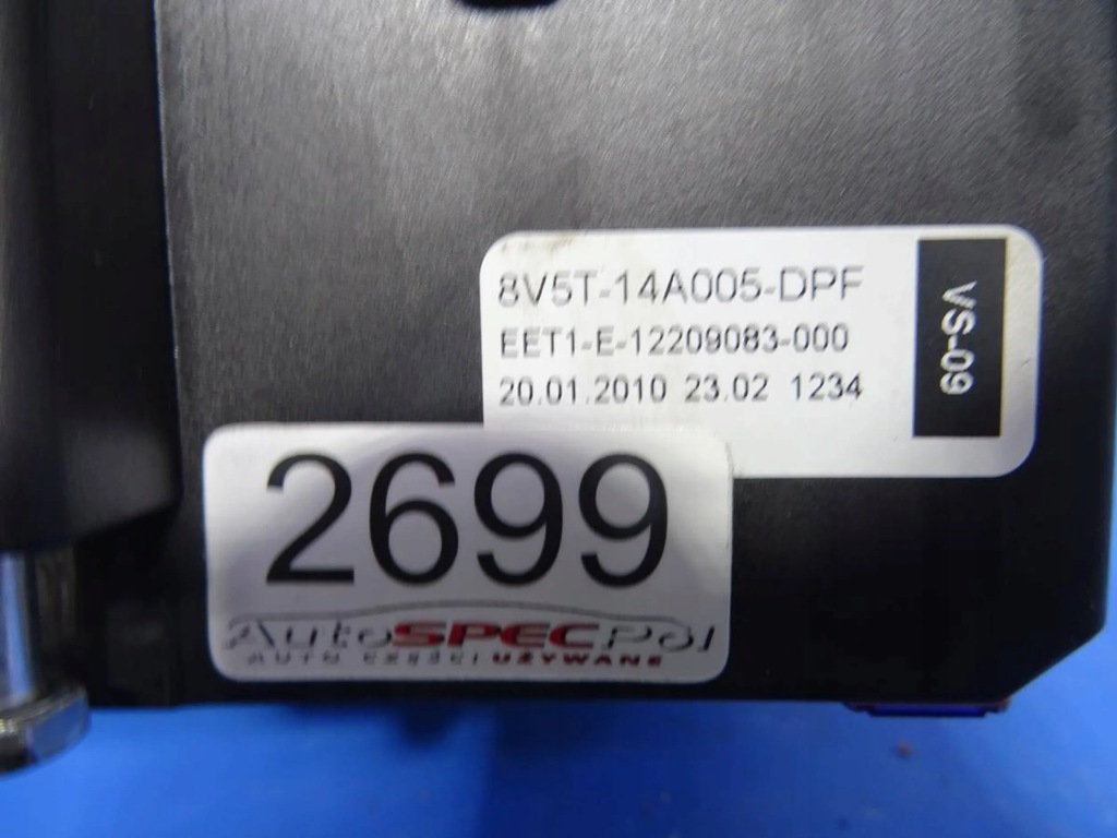 Коробка запобіжників fiesta mk7 8v5t-14a005-dpf Доставка