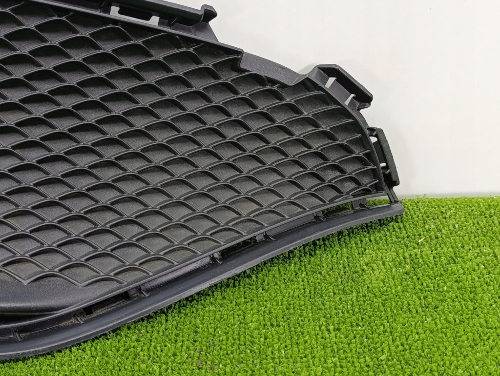 фото №8, Mercedes a-klasa w176 a176 amg lift решётка бампера правый перед передняя