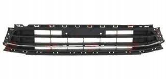 фото №1, Vw jetta vi lift 15-18 решётка радиатора решётка середина хром