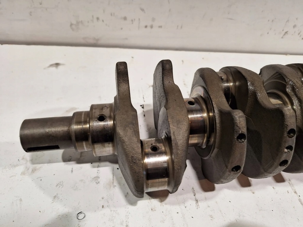 Wał колінчастий 55567749 opel mokka a17dtr 12- Зі Шроту