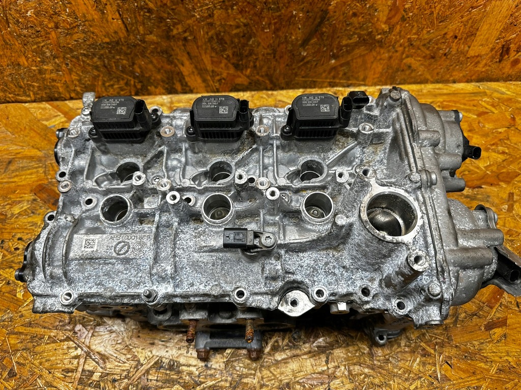 фото №9, Головка комплектна права audi rs4 panamera 2.9 3.0 tfsi 06m103404af