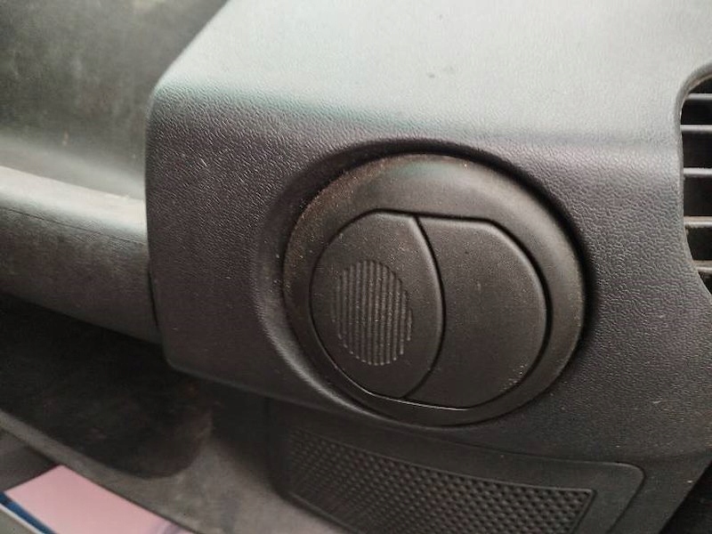 фото №1, Решётка обдув средняя fiat doblo 225363