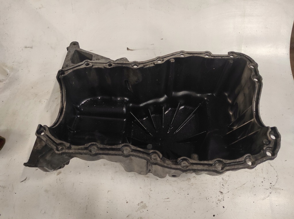 Поддон масляная megane 1 1.9 dti 8200188380 в Украине