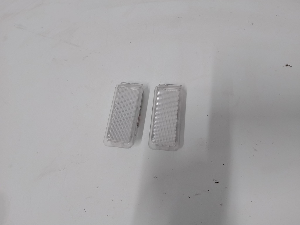 фото №1, Лампа кабины салона citroen ds5 13r.