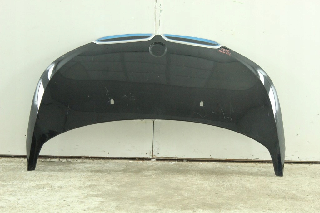 фото №1, Bmw i3 капот маленький трещина