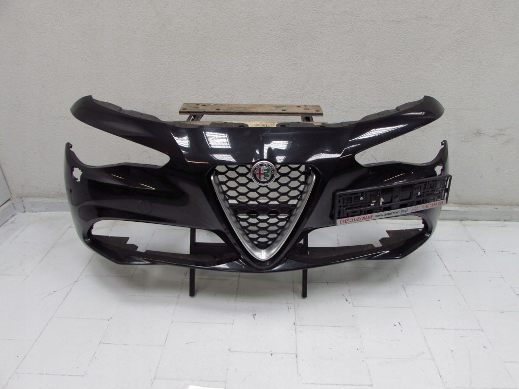 фото №1, Alfa romeo gulia - бампер передний чёрный